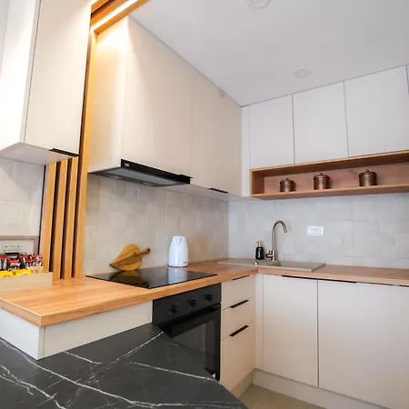 Elegance Stan Na Dan Doboj