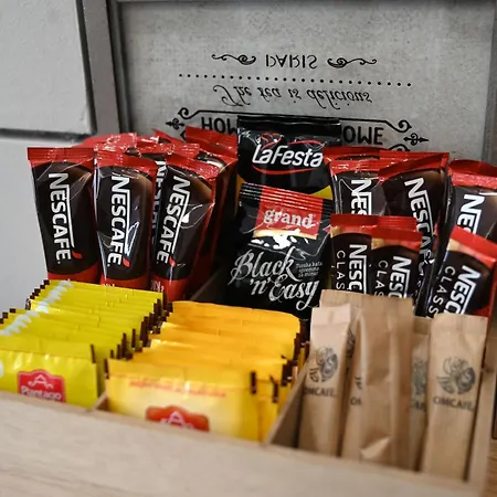 Elegance Stan Na Dan Apartment *